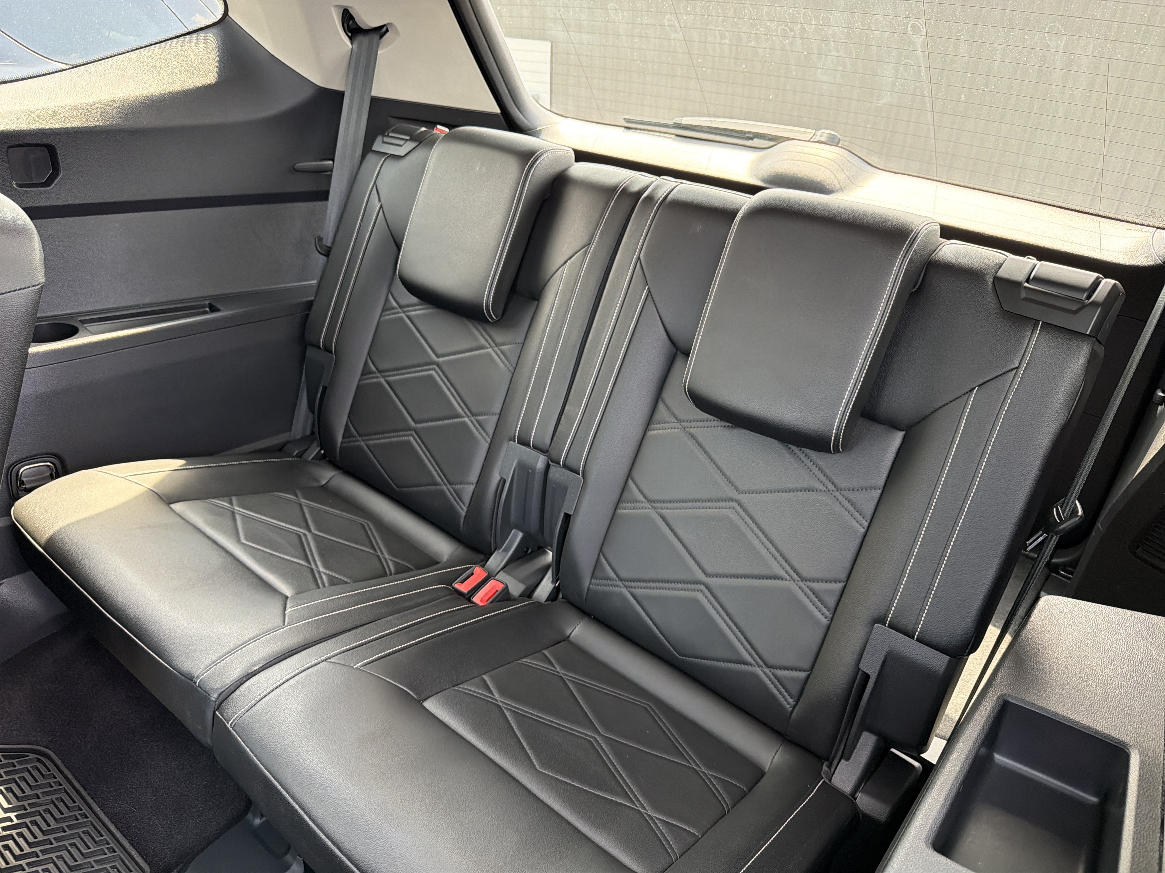 2024 Volkswagen Atlas 2.0T SE w/Technology 4MOTION