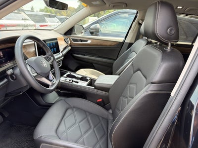 2024 Volkswagen Atlas 2.0T SE w/Technology 4MOTION