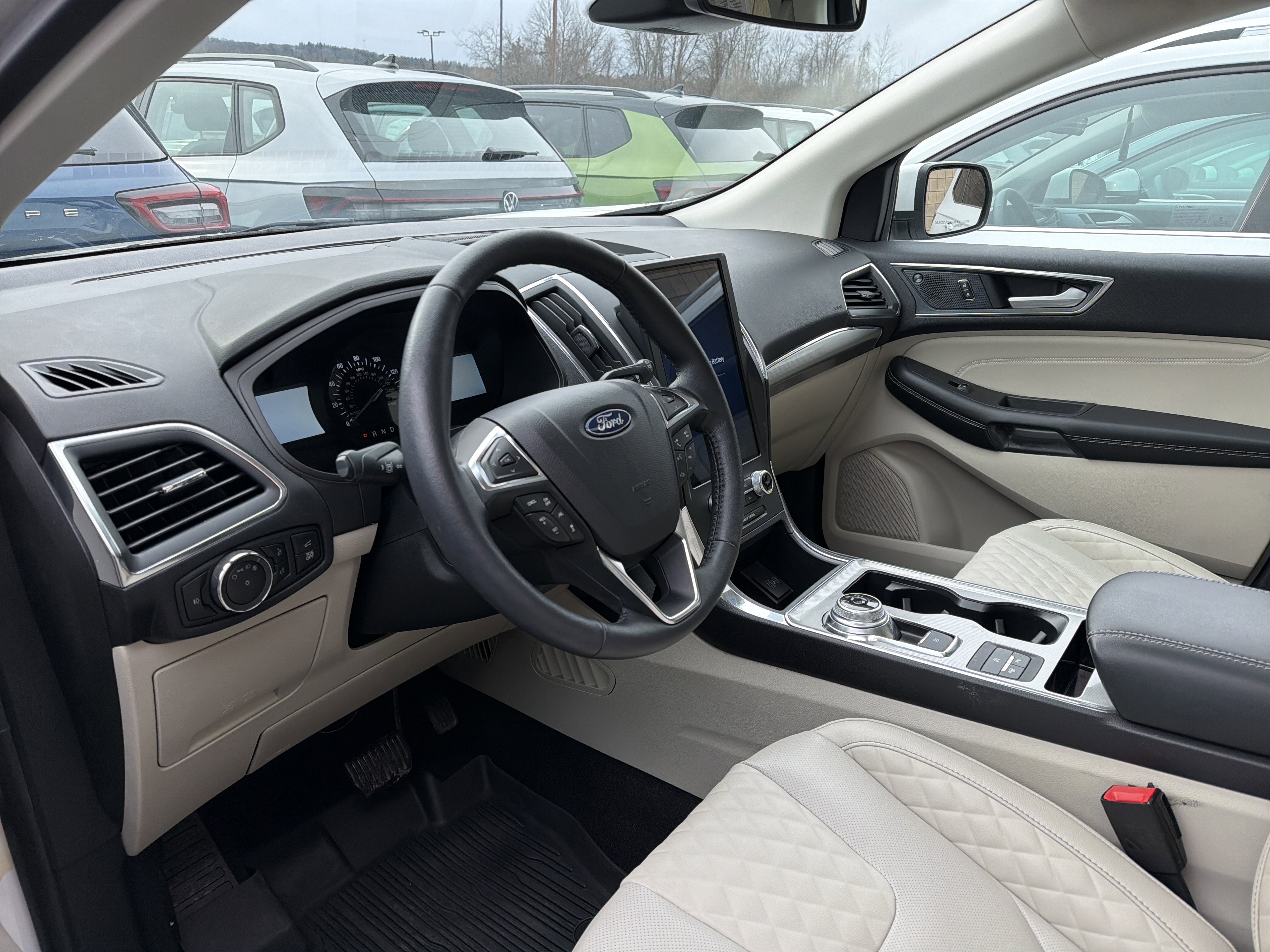 2024 Ford Edge Titanium