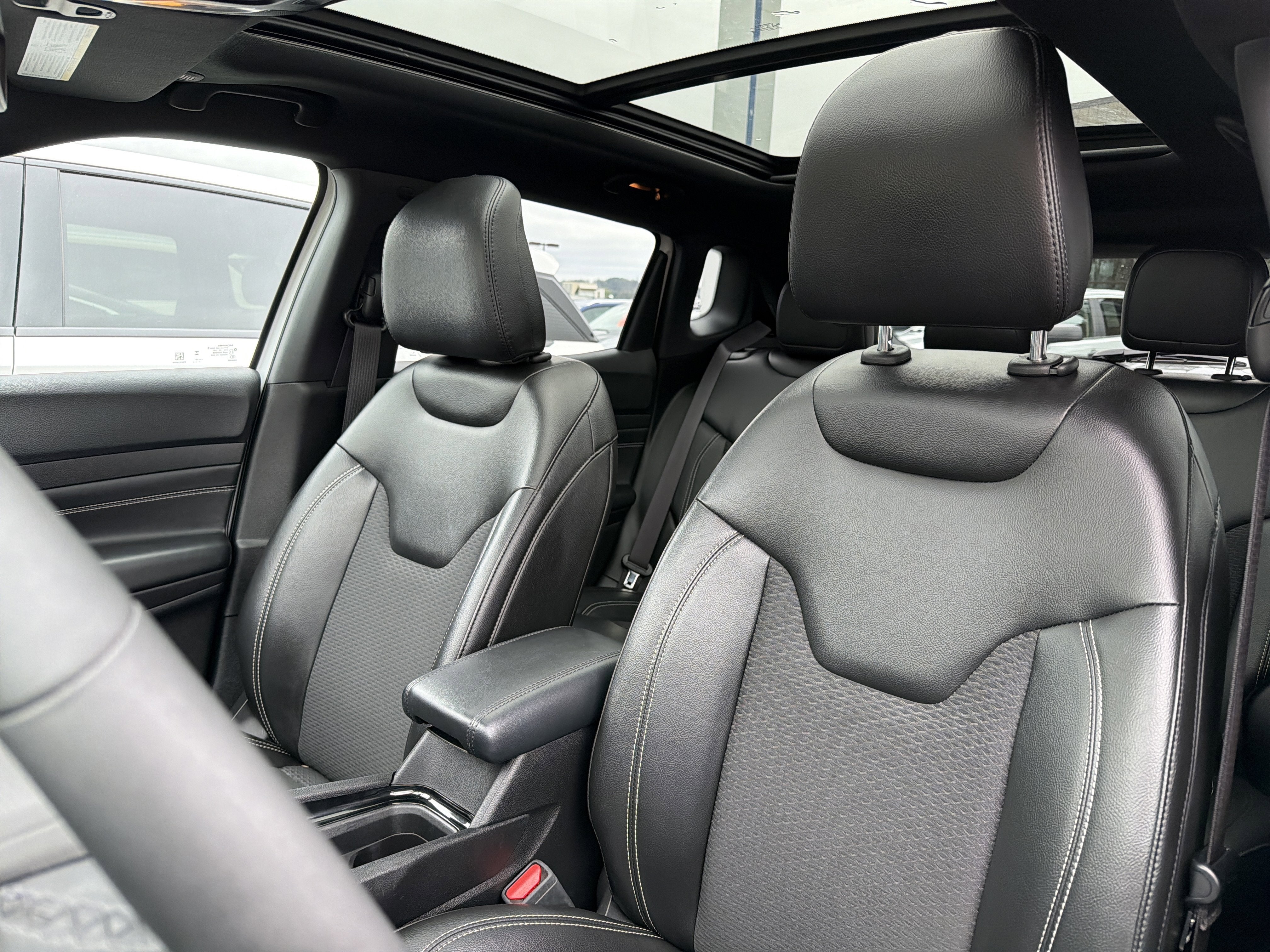 2023 Jeep Compass Altitude