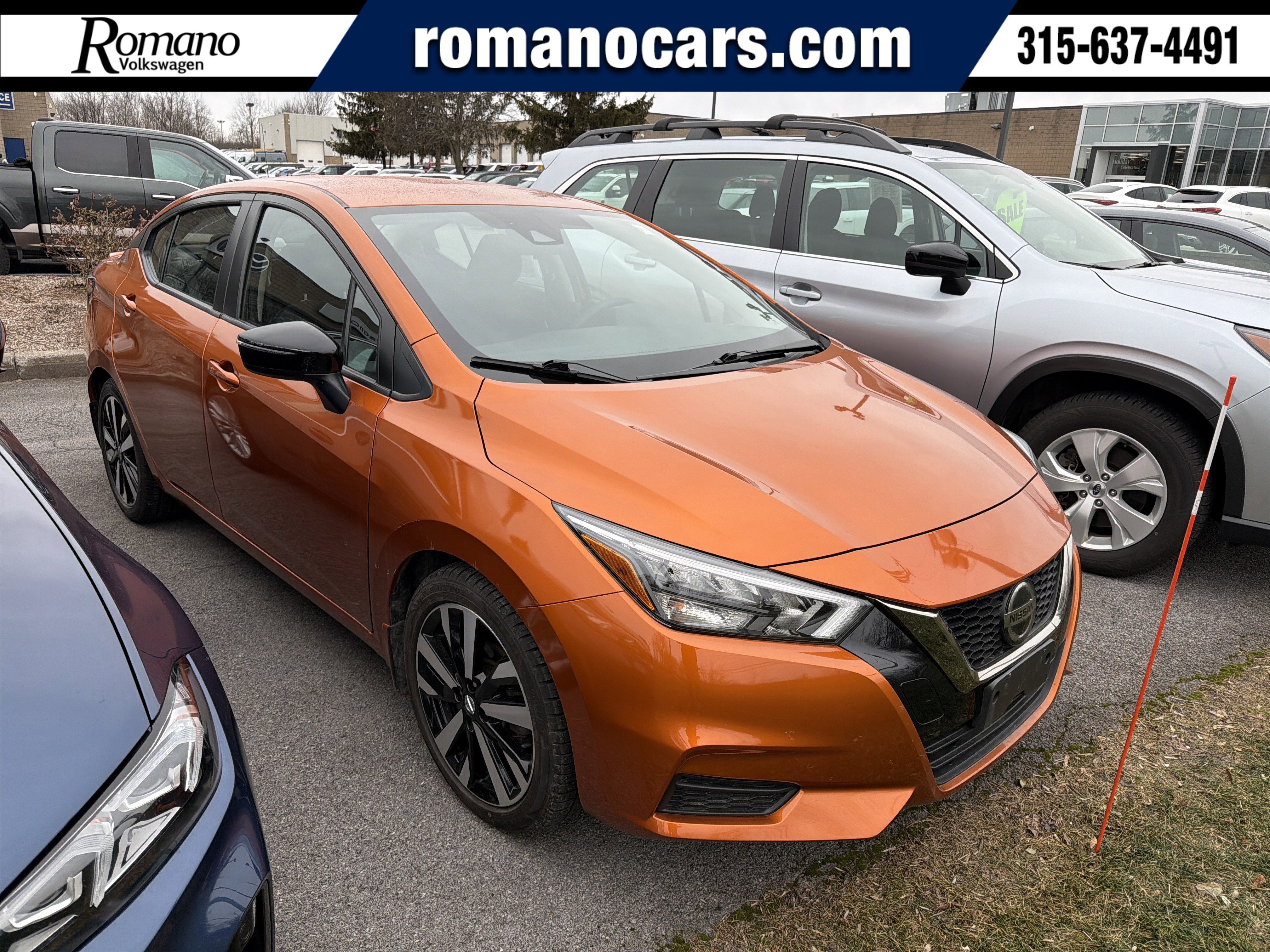 2022 Nissan Versa SR