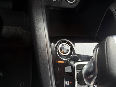 2022 Nissan Versa SR