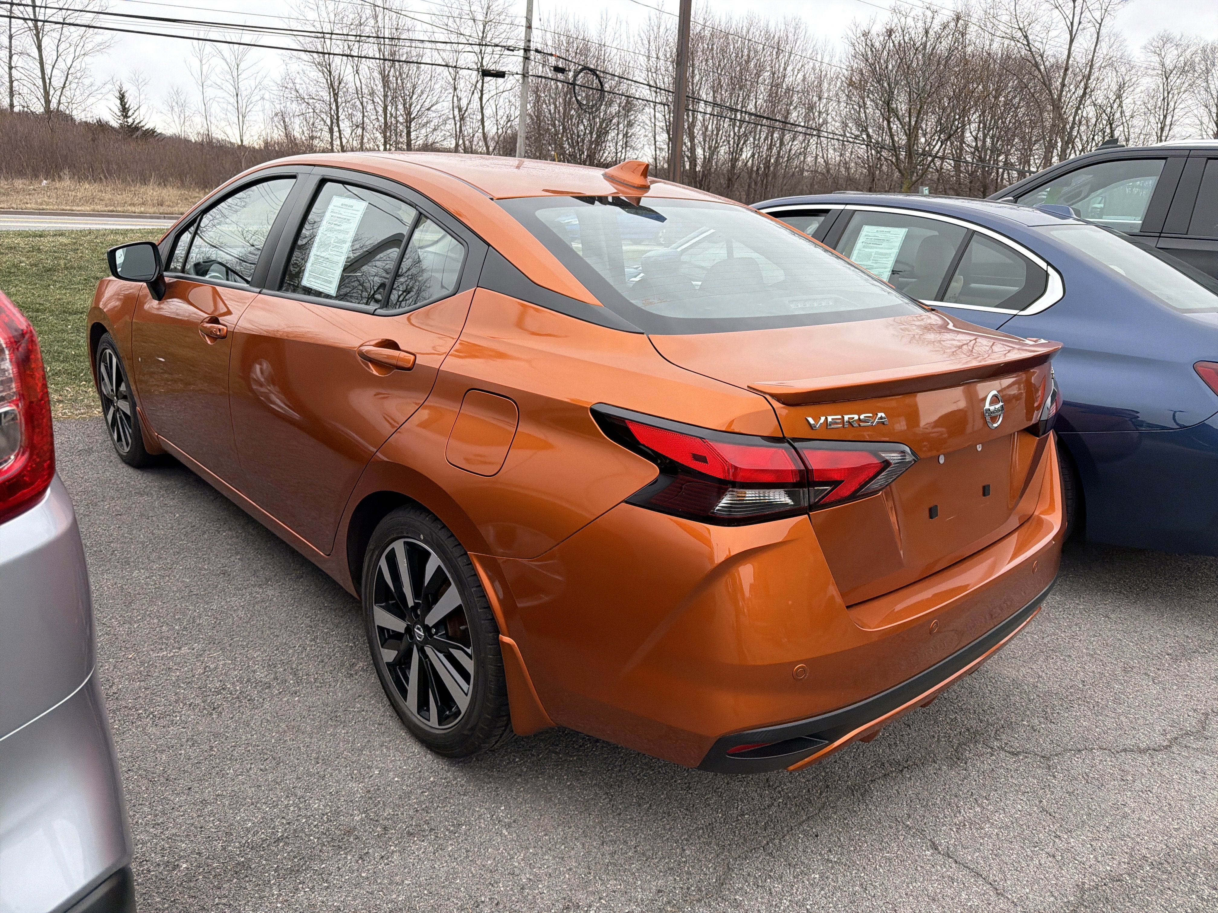 2022 Nissan Versa SR