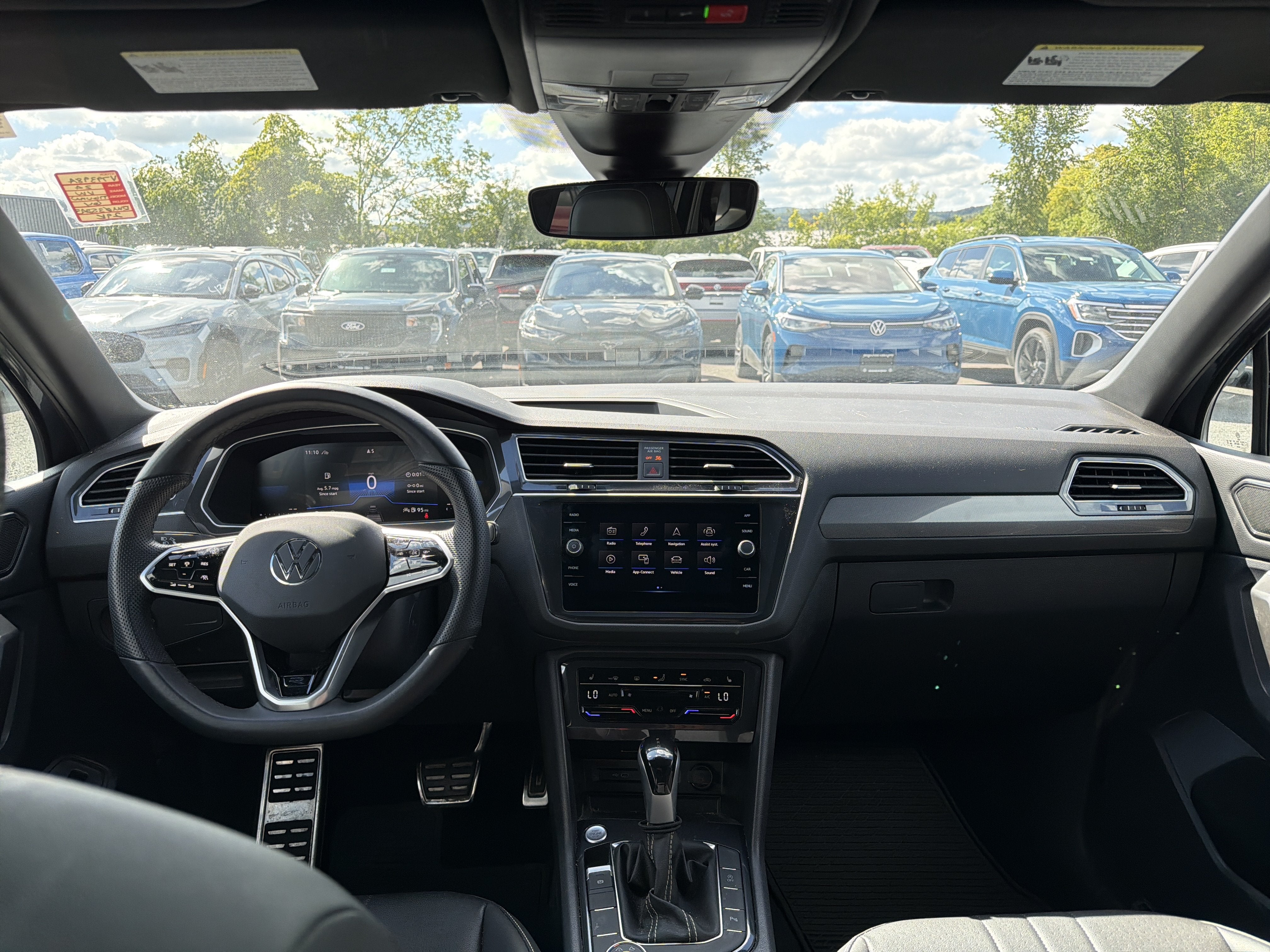2024 Volkswagen Tiguan 2.0T SE R-Line Black 4MOTION