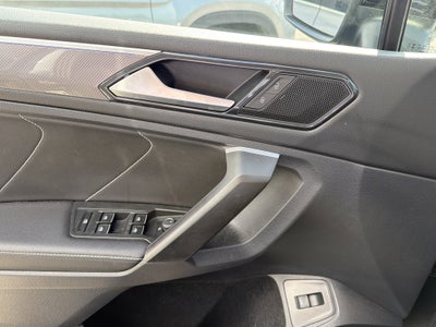 2024 Volkswagen Tiguan 2.0T SE R-Line Black 4MOTION