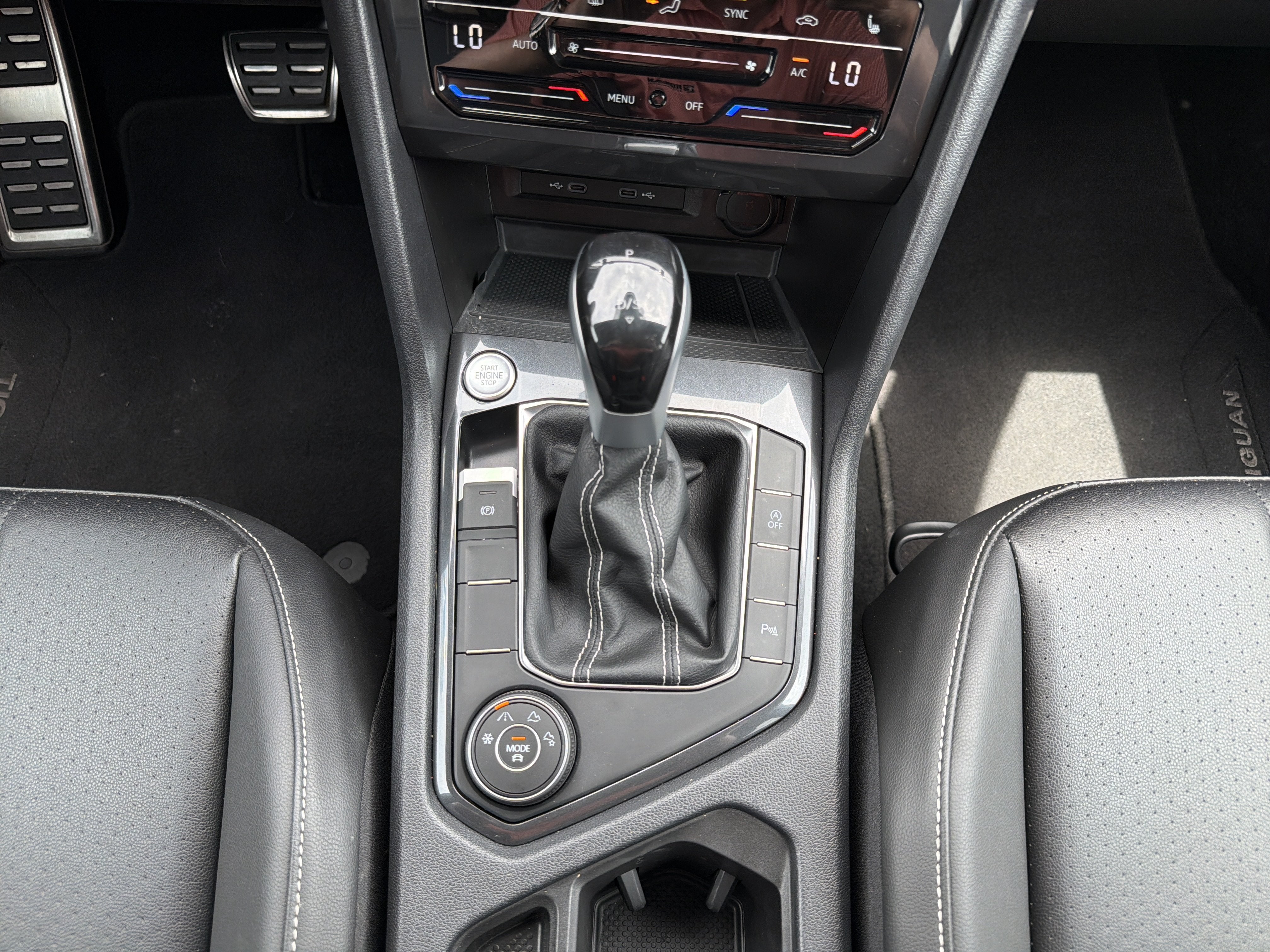 2024 Volkswagen Tiguan 2.0T SE R-Line Black 4MOTION
