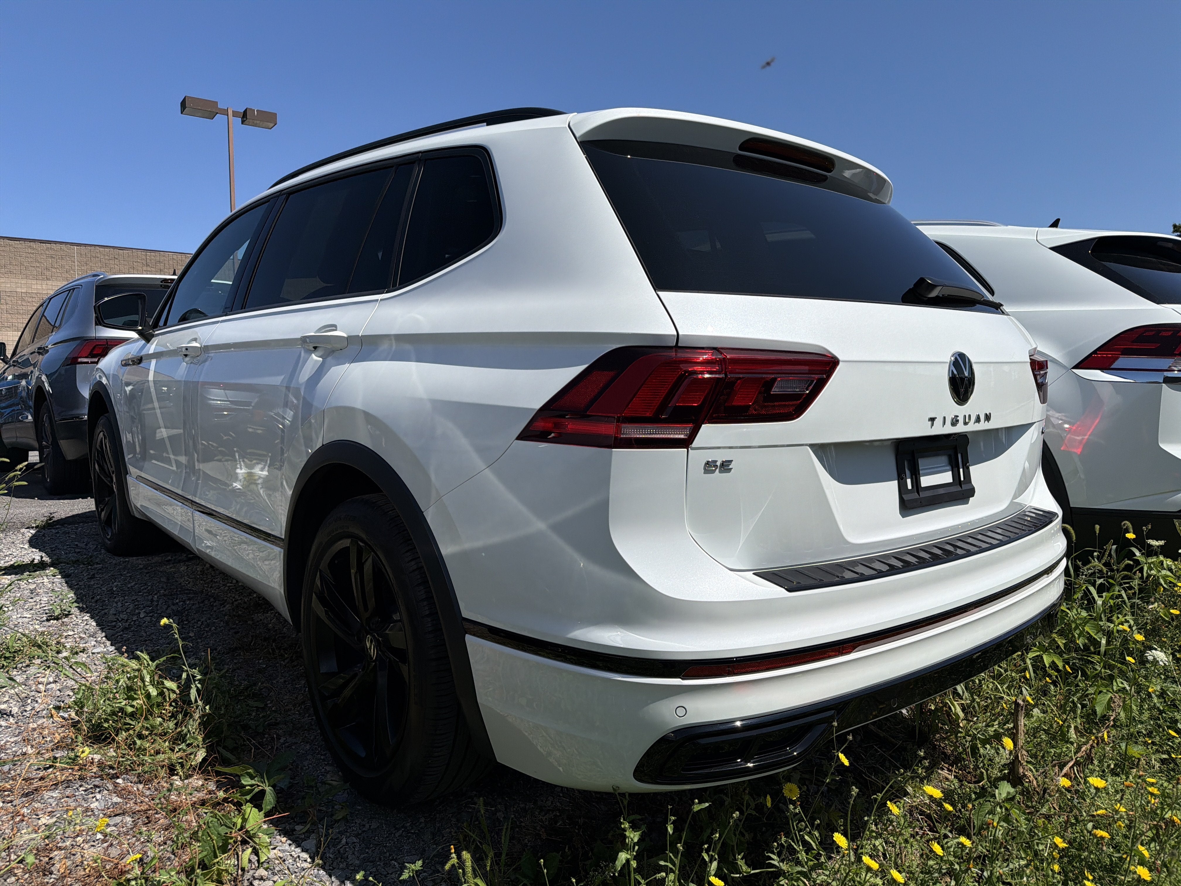 2024 Volkswagen Tiguan 2.0T SE R-Line Black 4MOTION