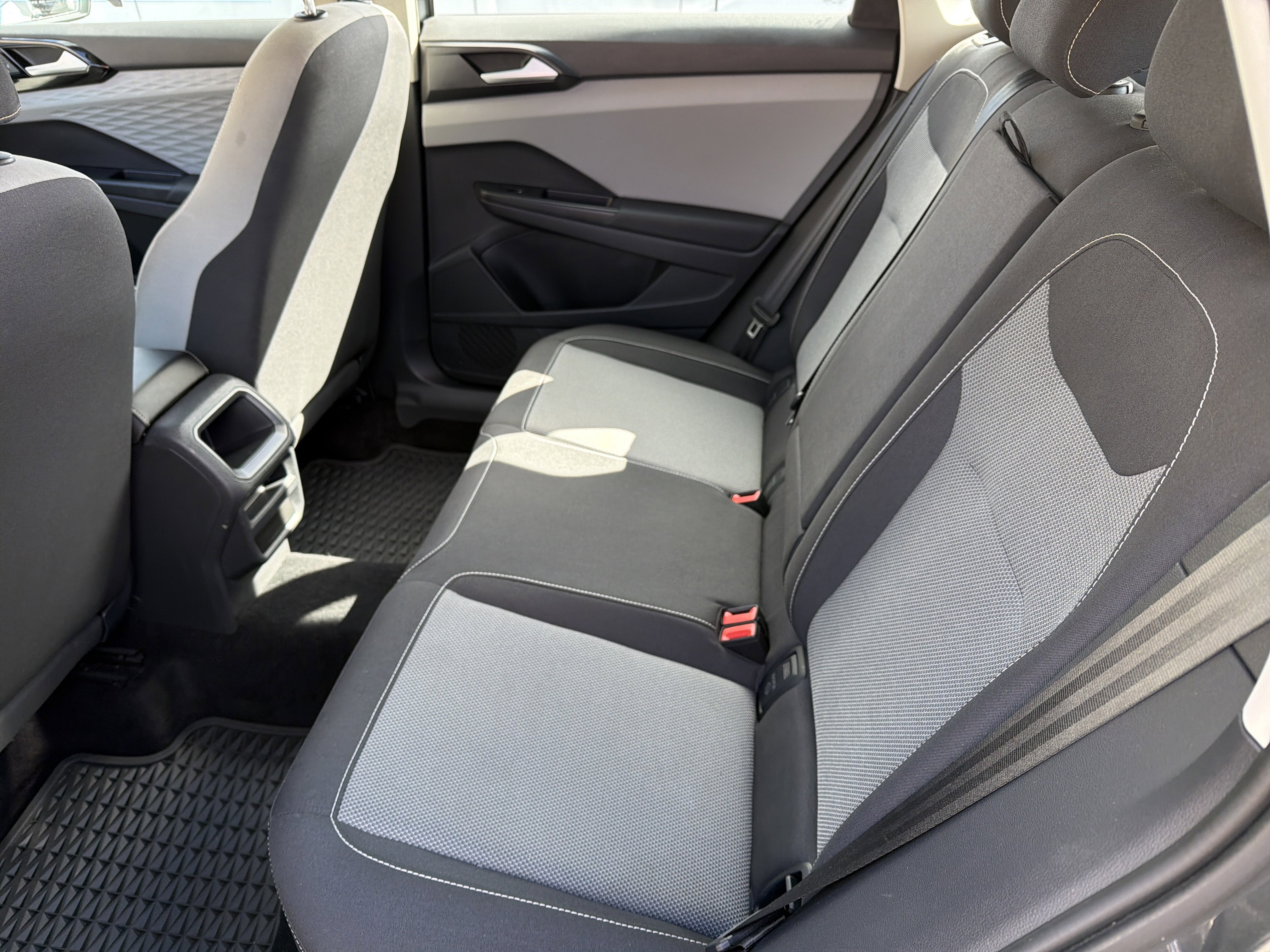 2022 Volkswagen Taos S 4MOTION