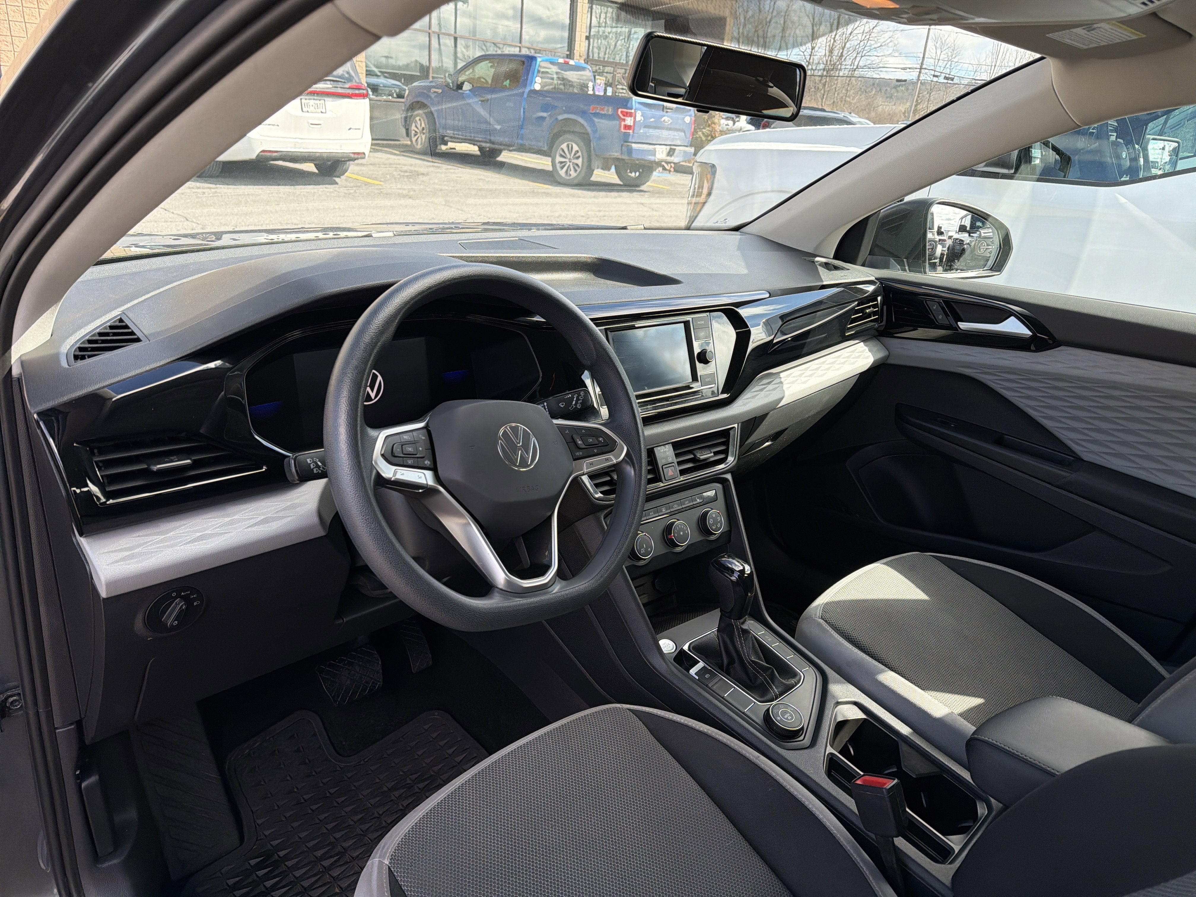 2022 Volkswagen Taos S 4MOTION