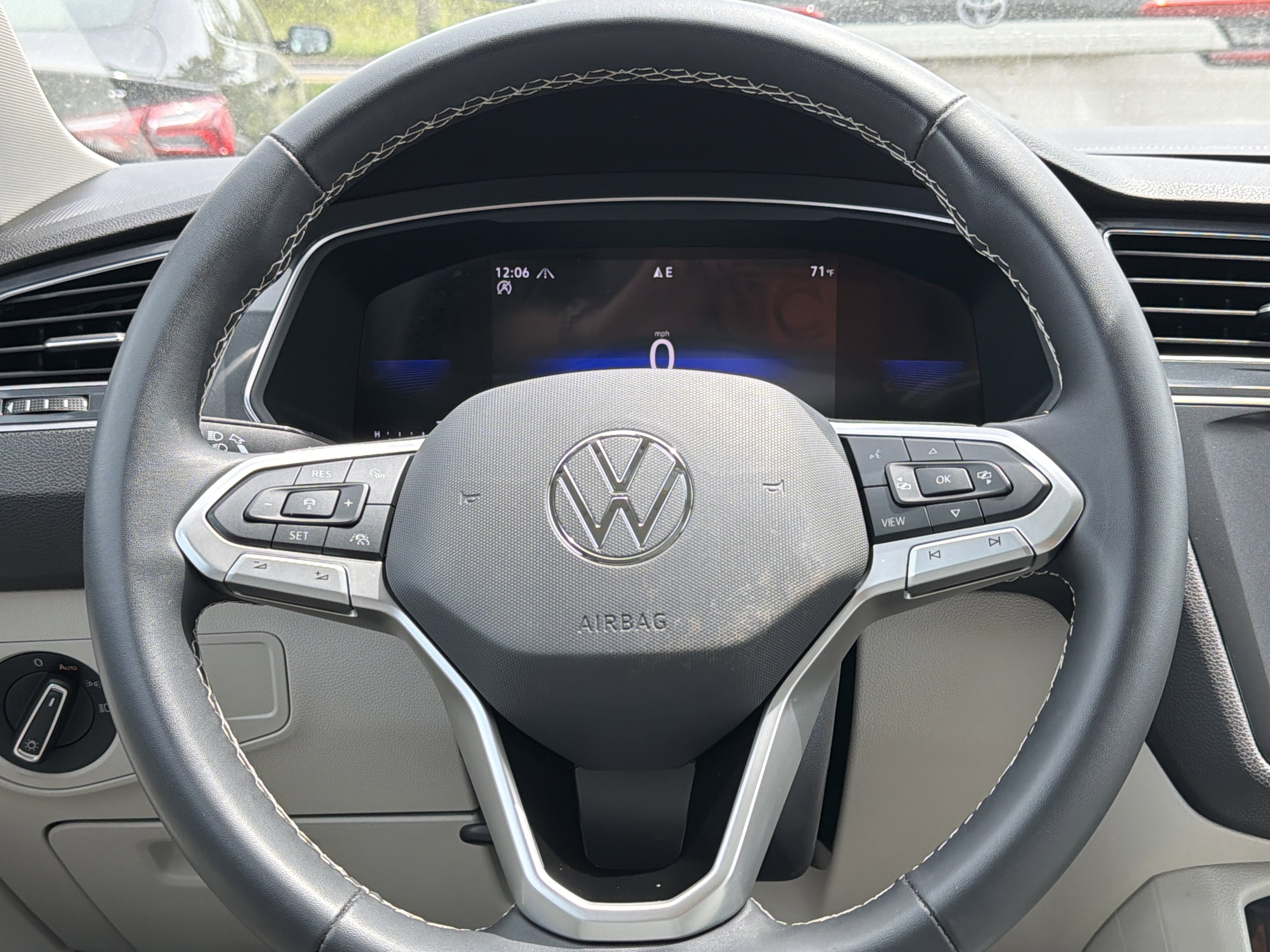 2024 Volkswagen Tiguan SE
