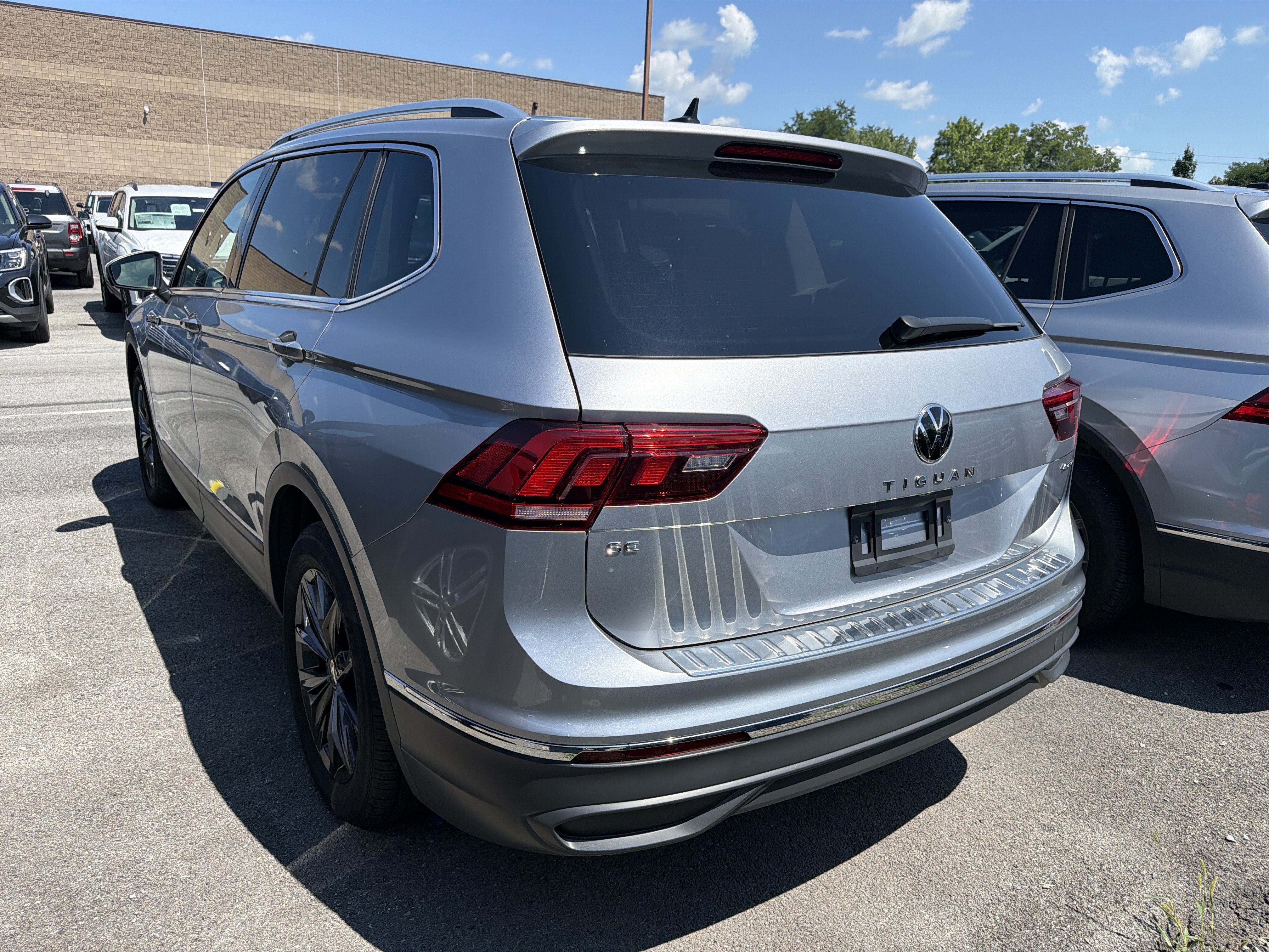 2024 Volkswagen Tiguan SE