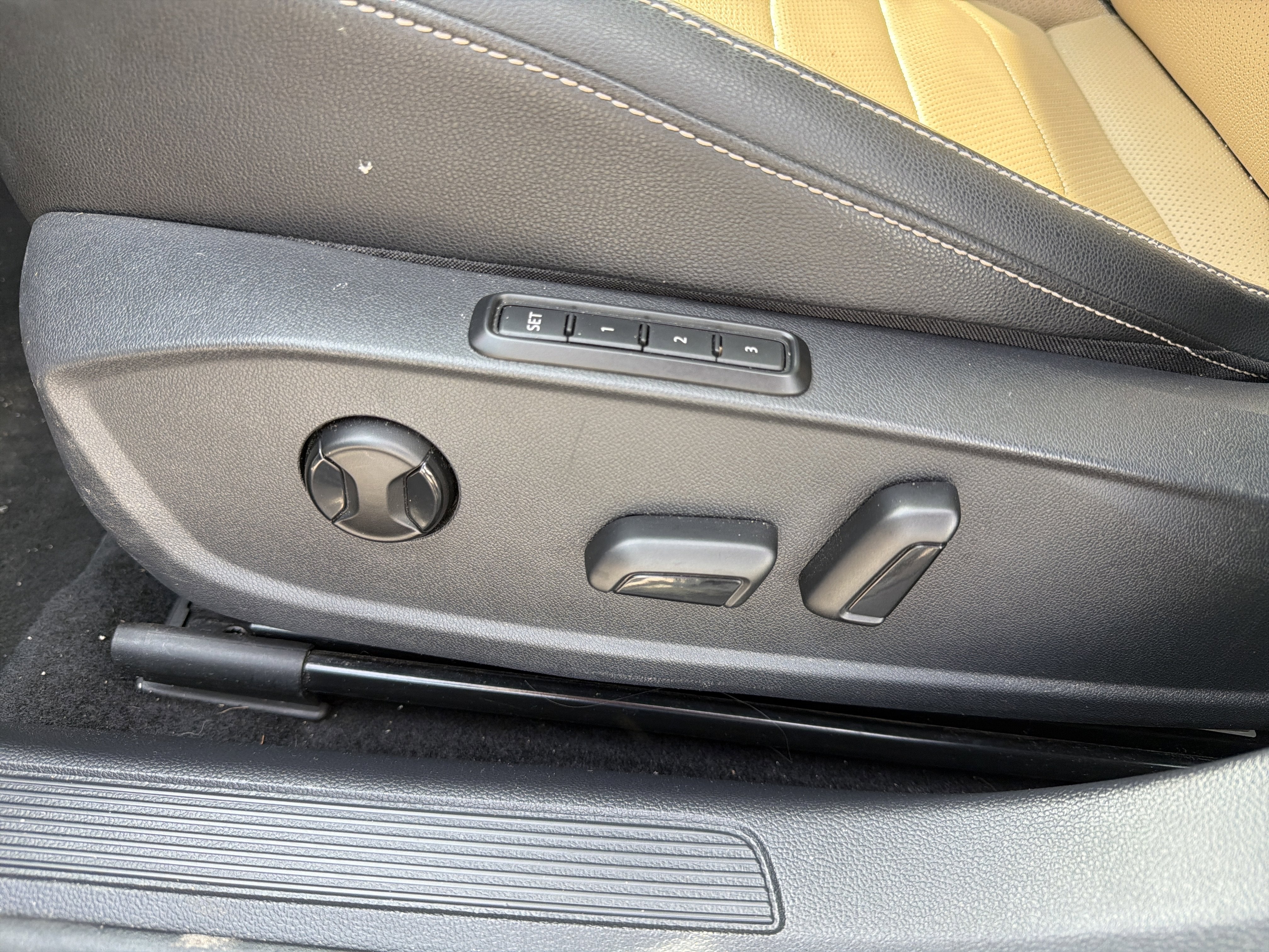 2019 Volkswagen Jetta SEL Premium