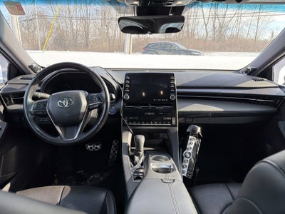 2019 Toyota Avalon XSE Hybrid