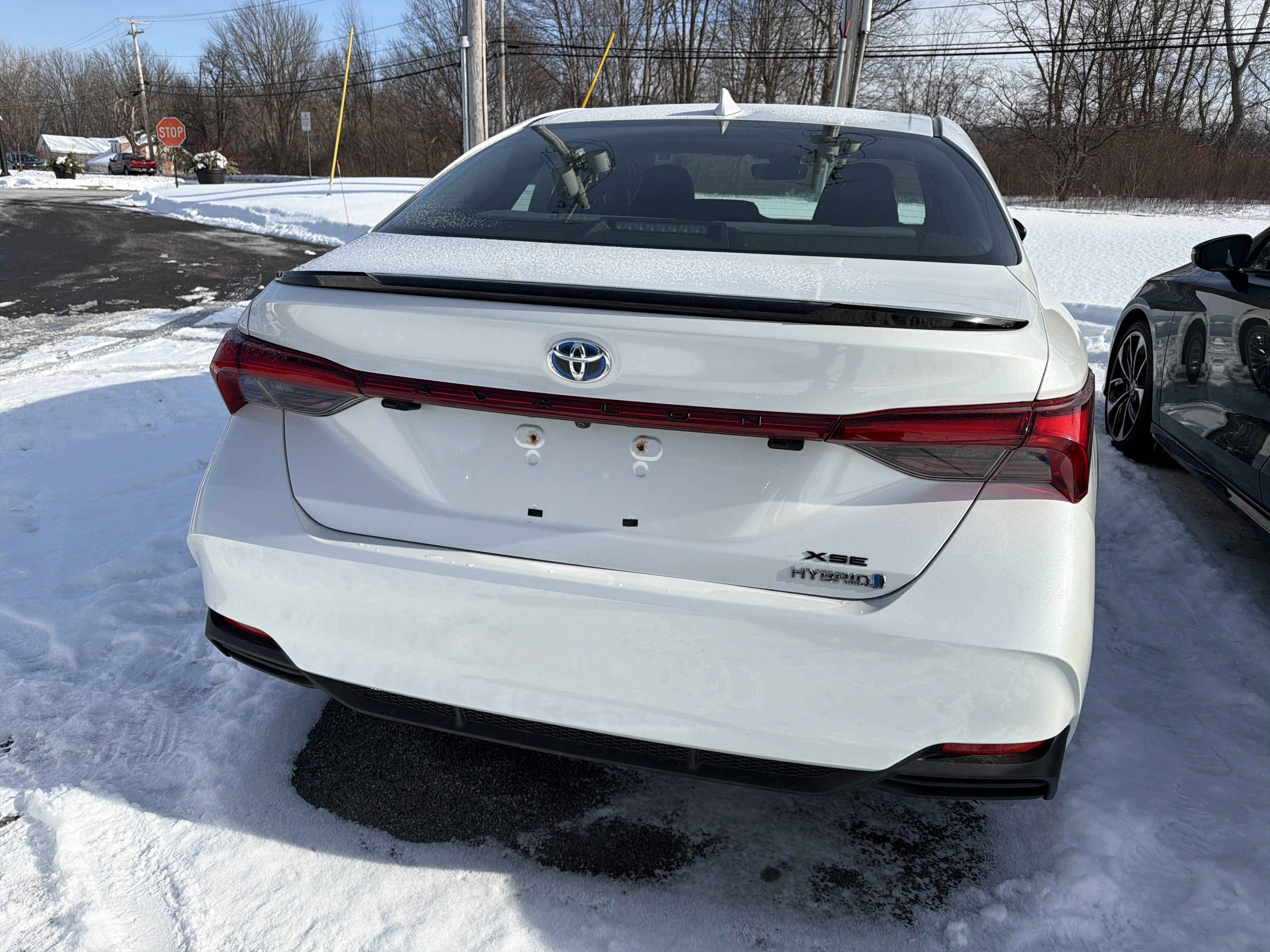 2019 Toyota Avalon XSE Hybrid