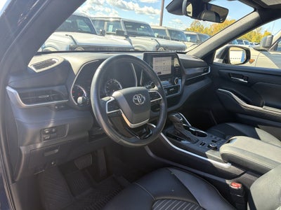 2023 Toyota Highlander XSE