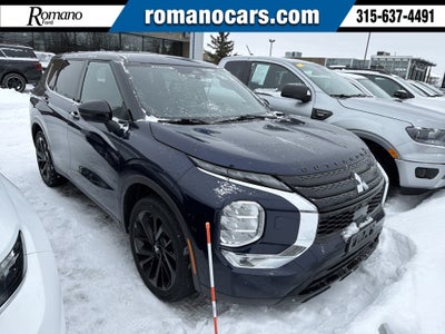 2023 Mitsubishi Outlander SE Black Edition