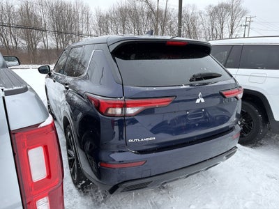 2023 Mitsubishi Outlander SE Black Edition