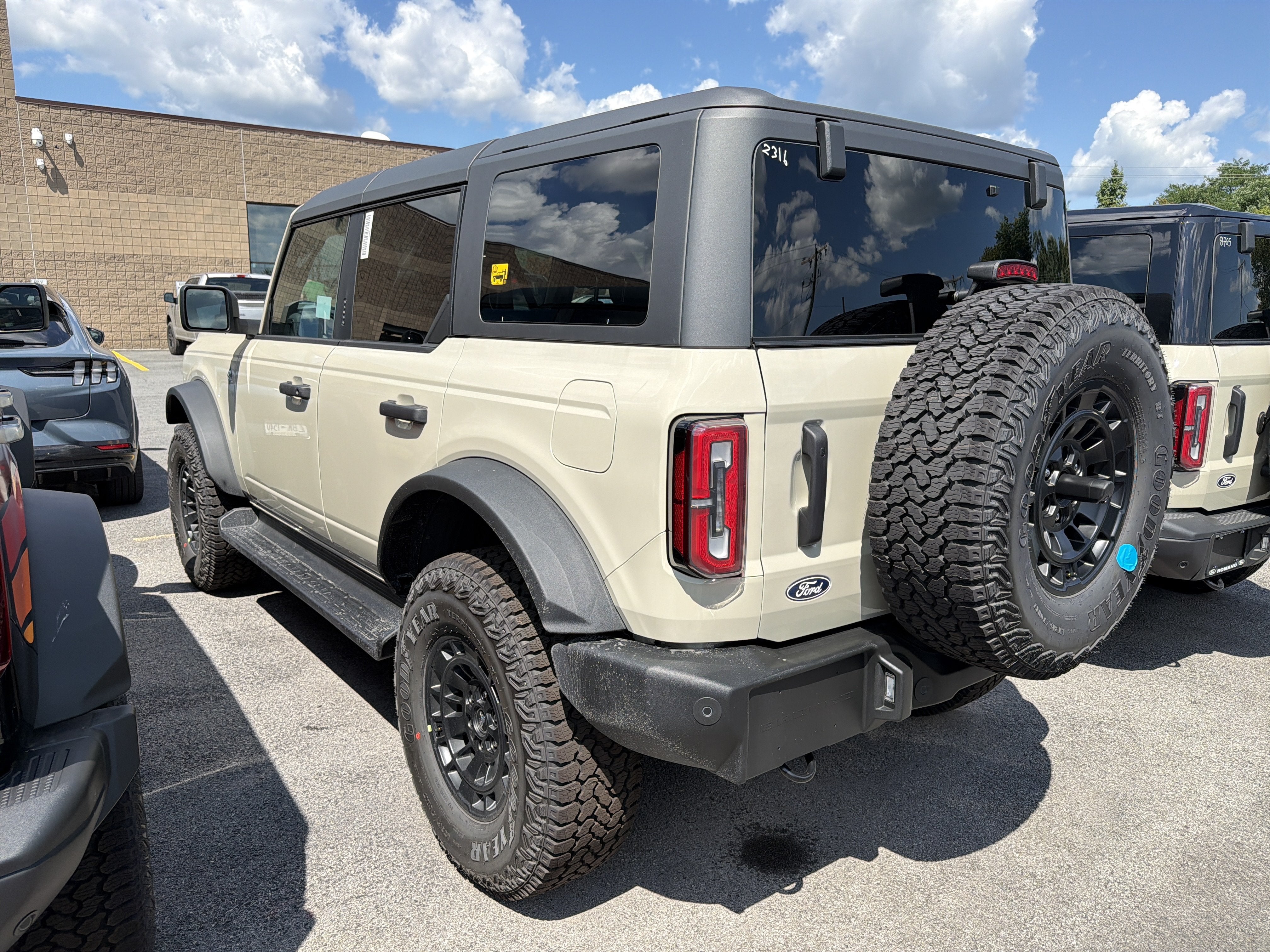 2026 Ford Bronco Outer Banks®