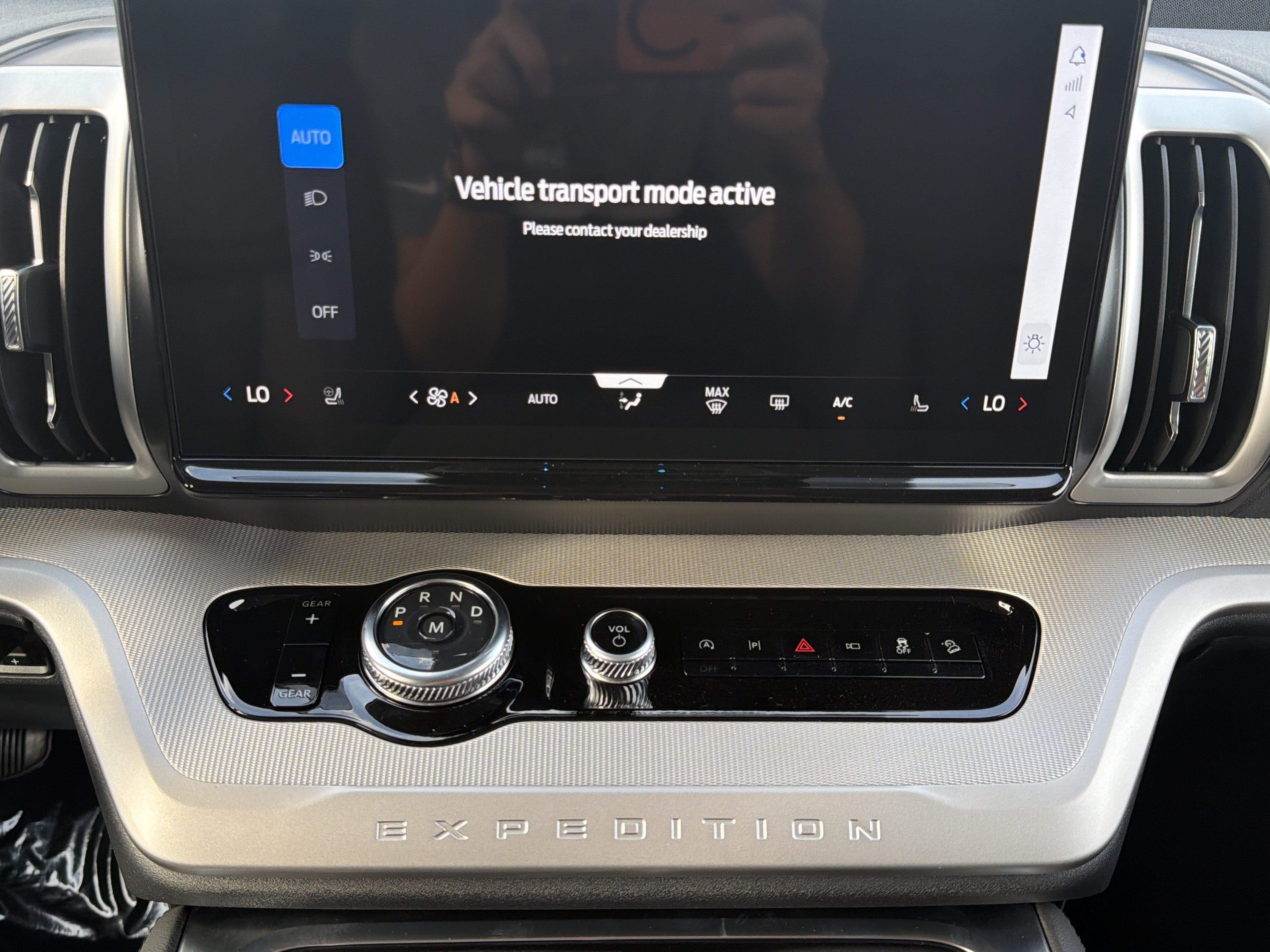 2027 Ford Expedition MAX Active
