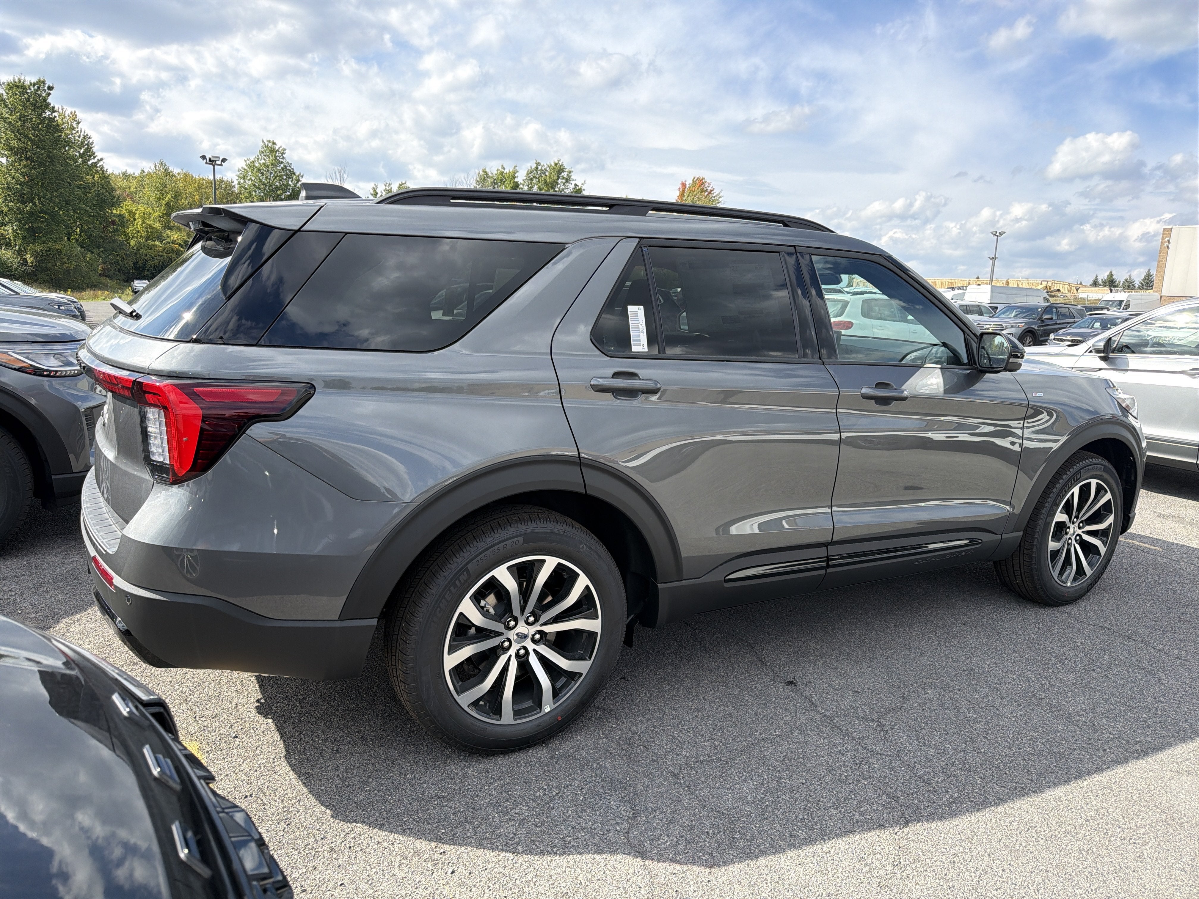 2027 Ford Explorer ST-Line
