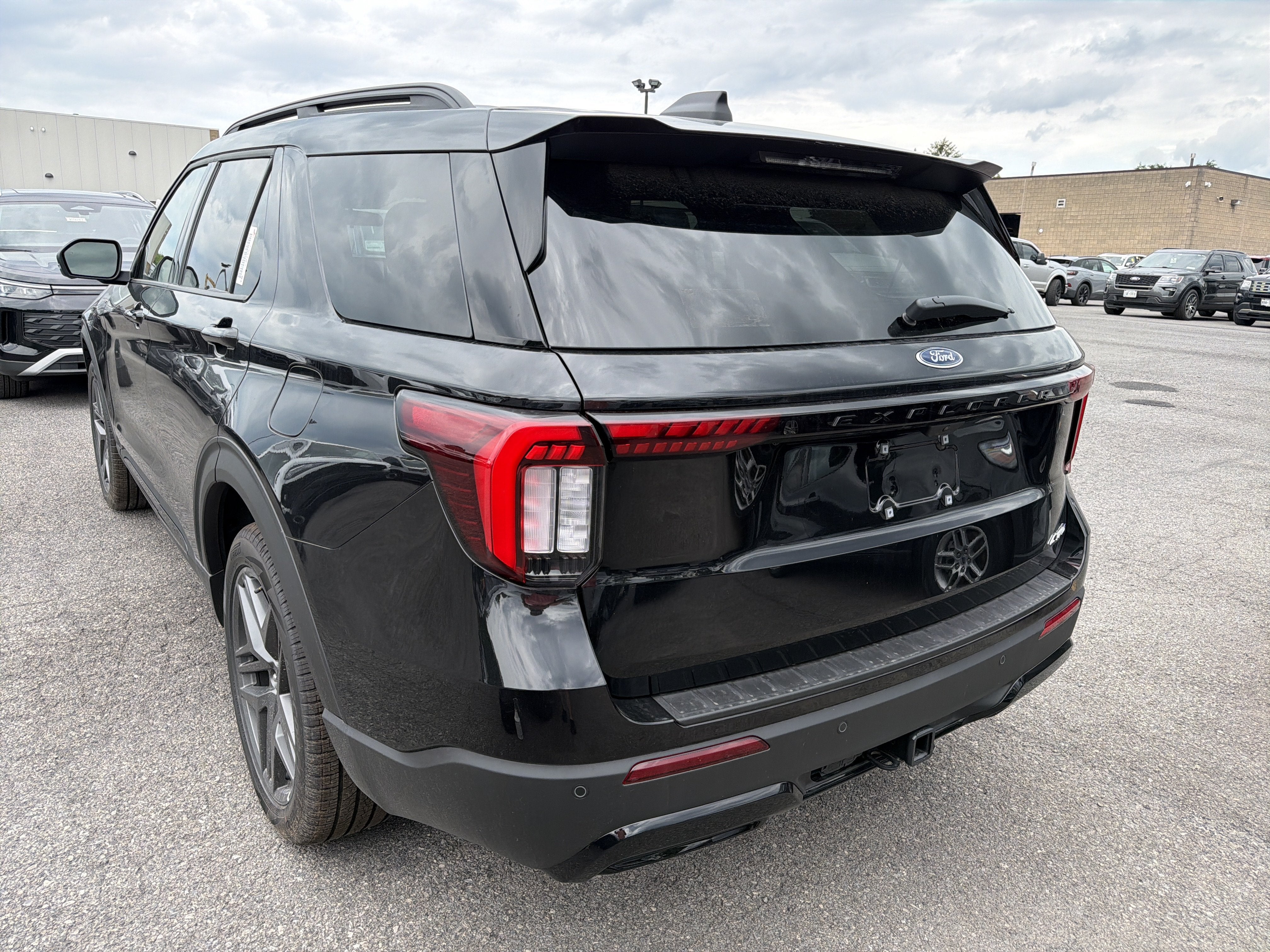 2026 Ford Explorer ST-Line