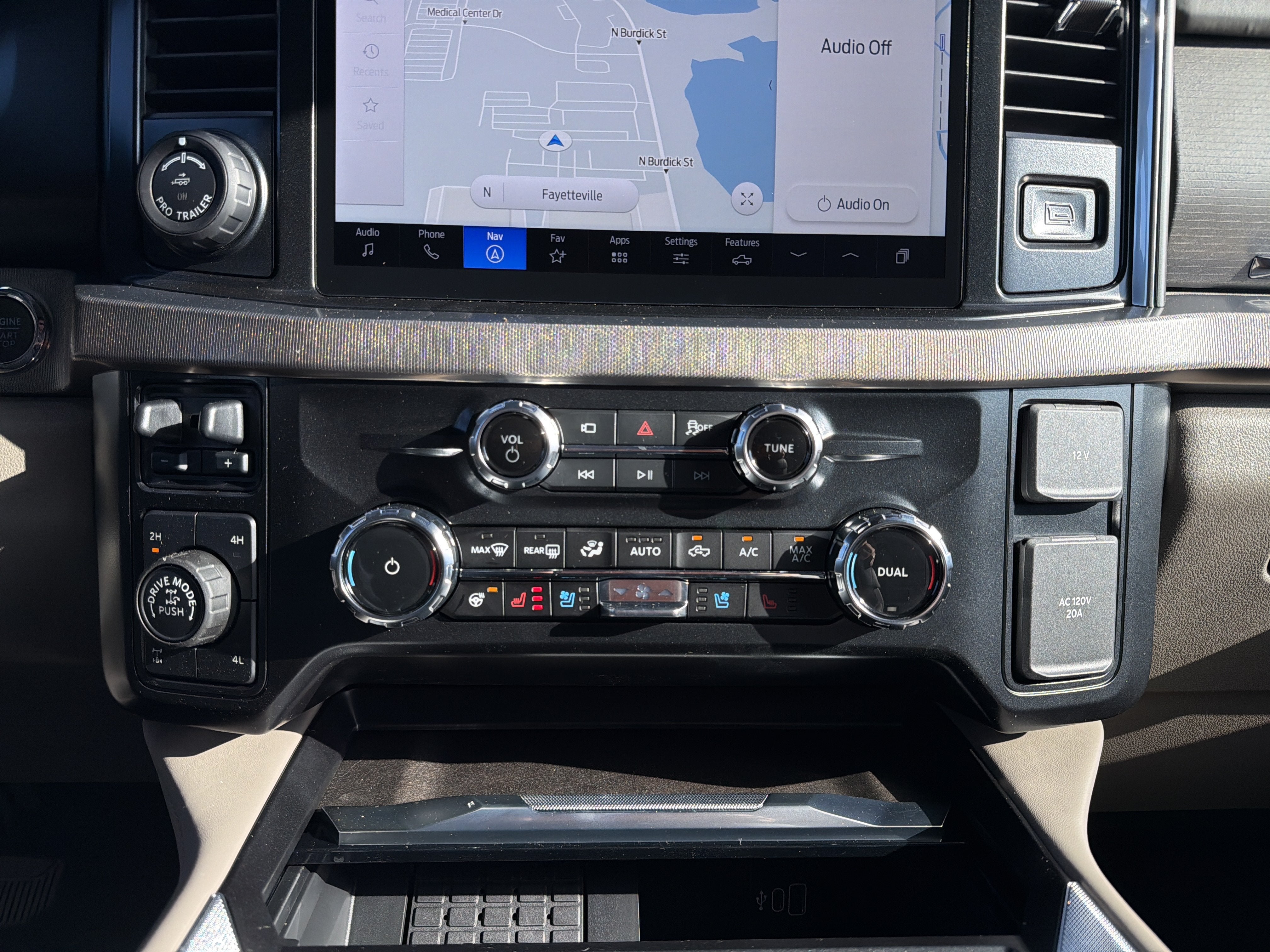 2026 Ford Super Duty F-350® Platinum®