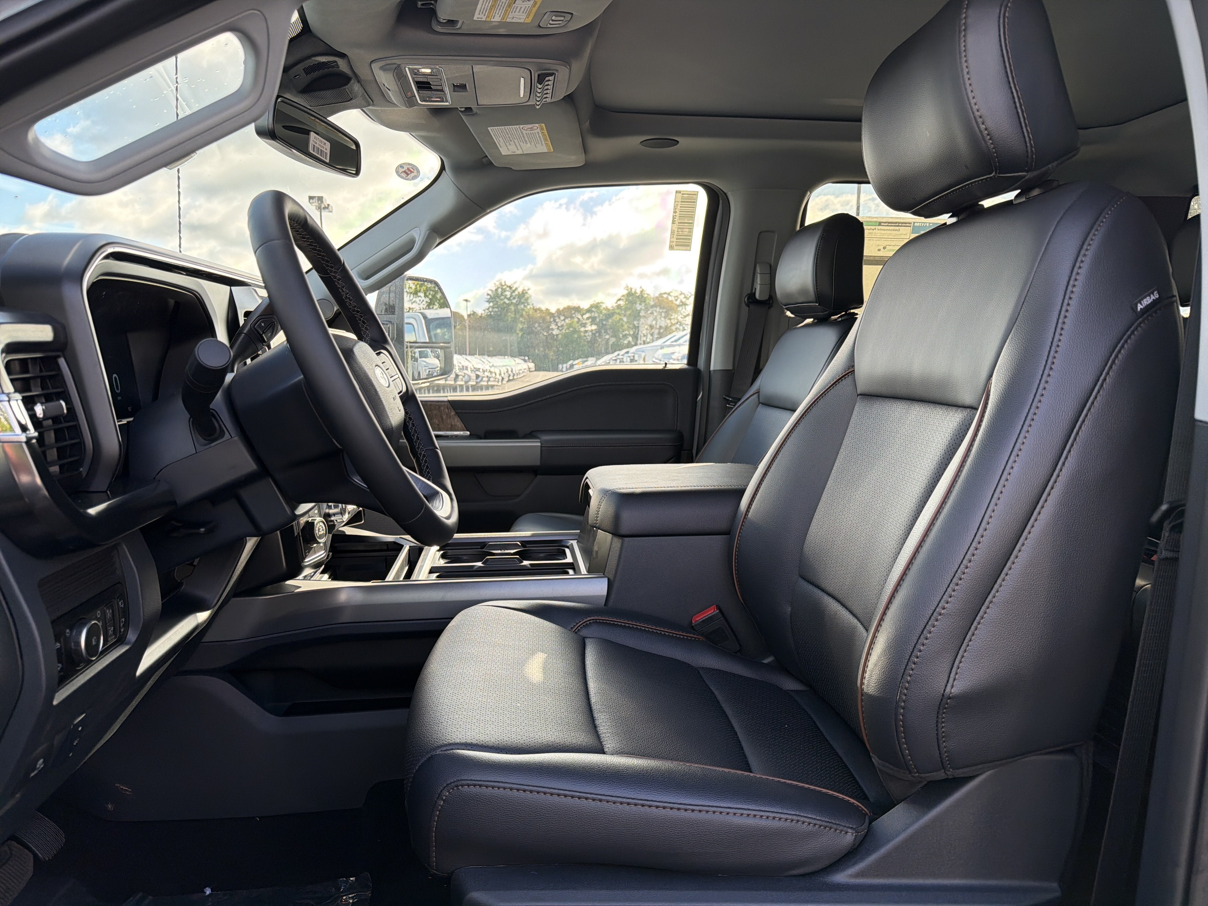 2026 Ford Super Duty F-350® Lariat®
