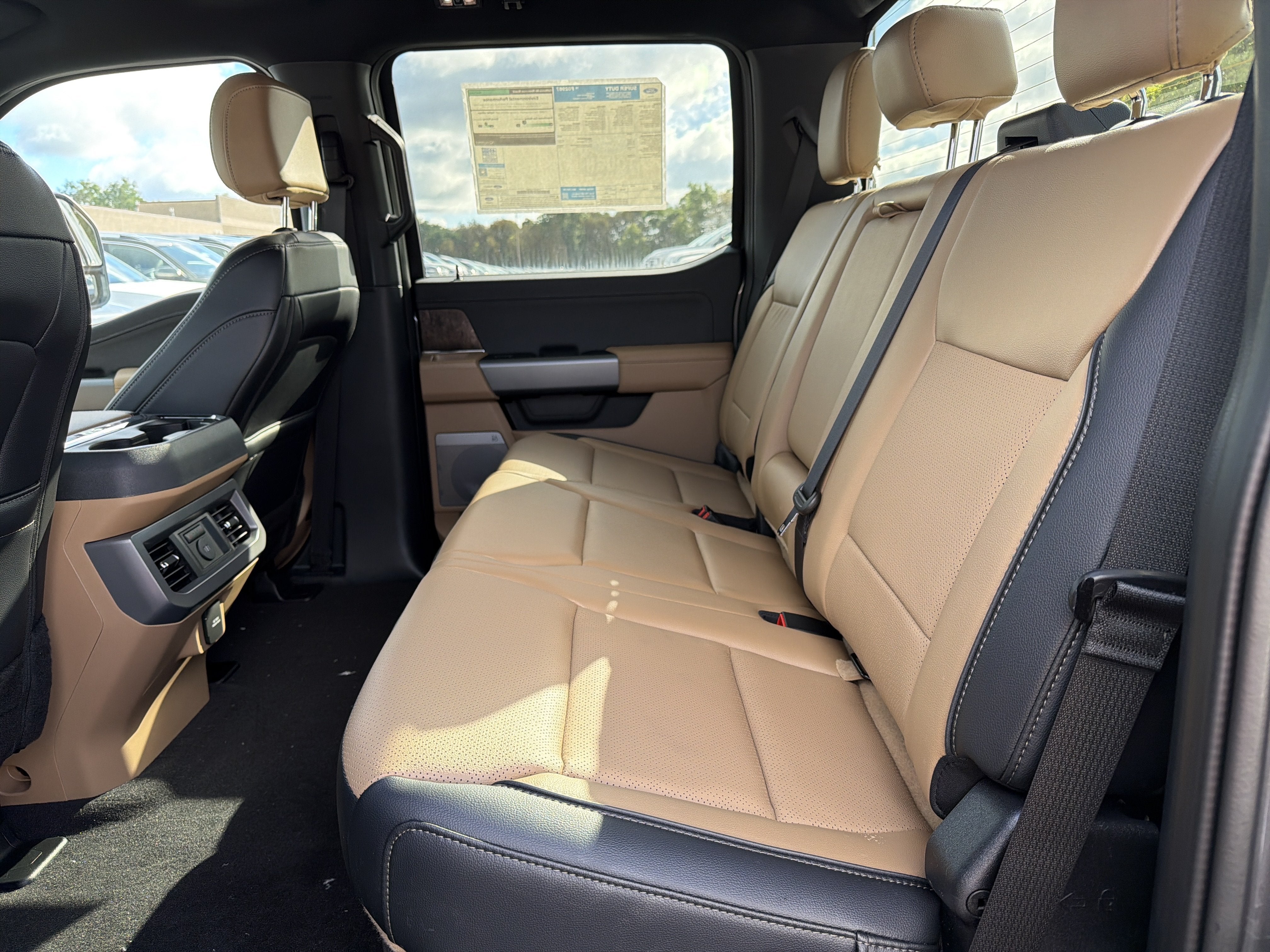 2026 Ford Super Duty F-350® Lariat®