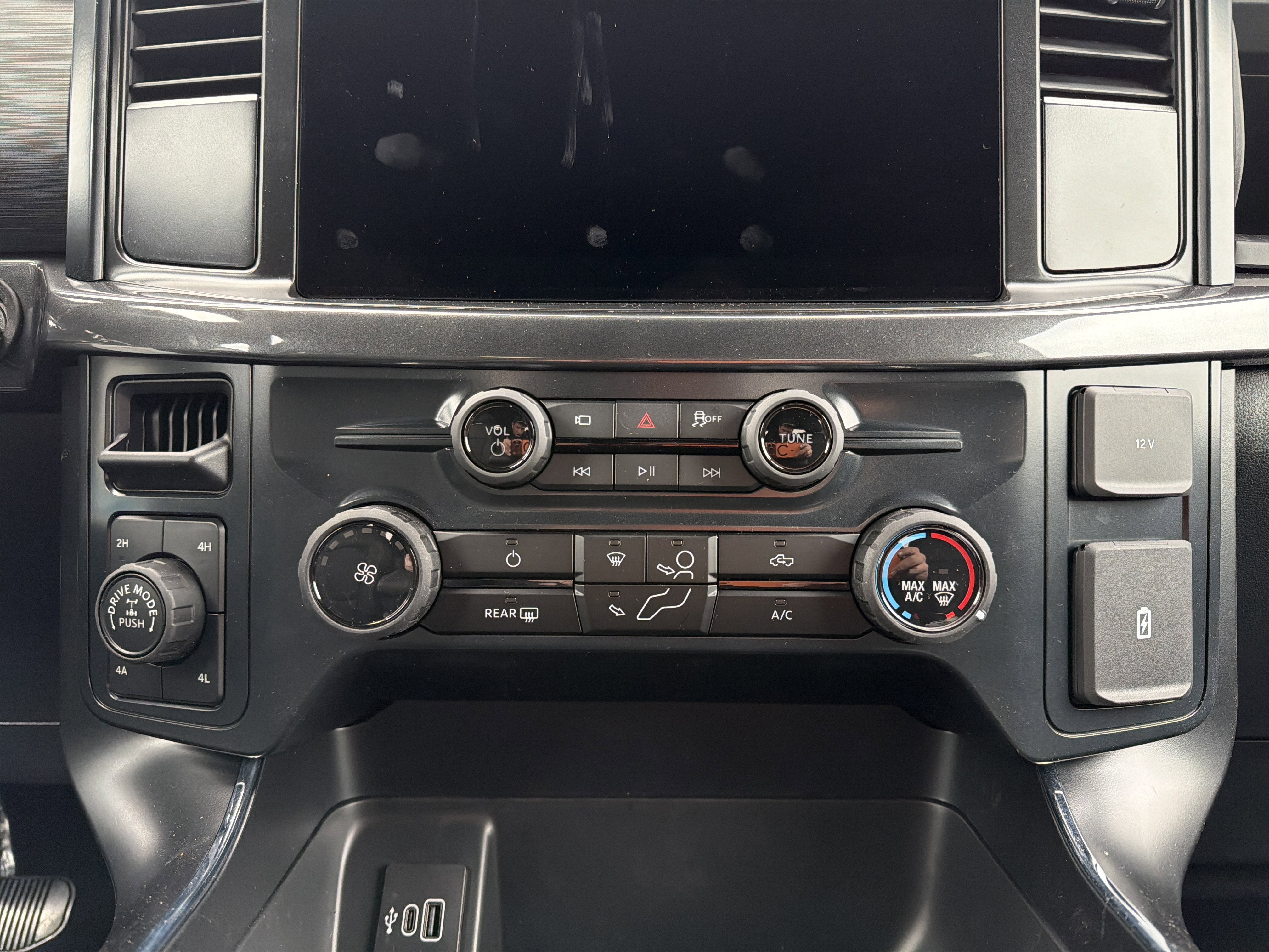 2025 Ford F-150 STX®