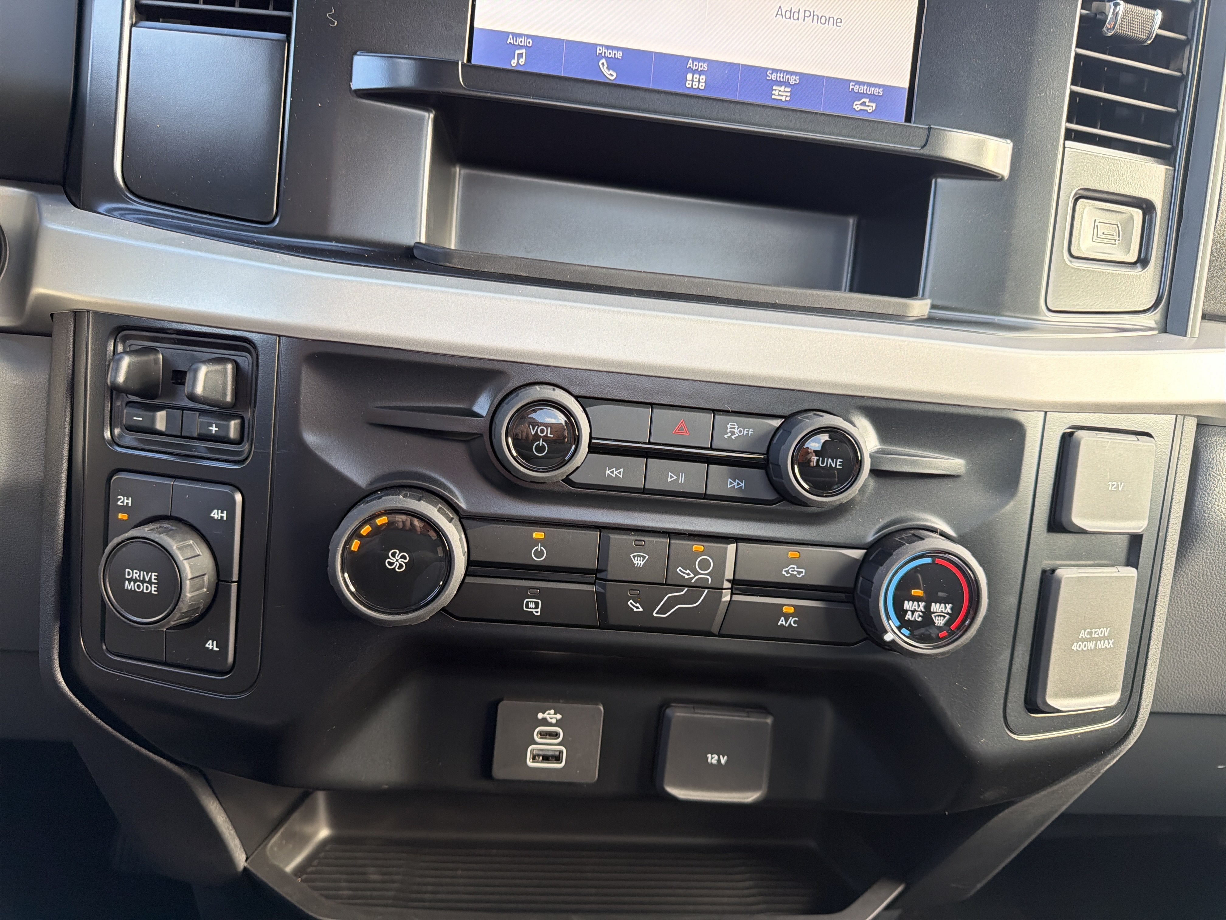 2026 Ford Super Duty F-350® XLT